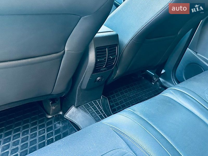 Внедорожник / Кроссовер Ford Kuga 2019 в Днепре