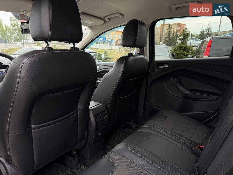 Внедорожник / Кроссовер Ford Kuga 2013 в Тернополе
