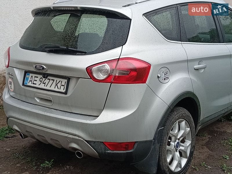 Внедорожник / Кроссовер Ford Kuga 2011 в Ямполе