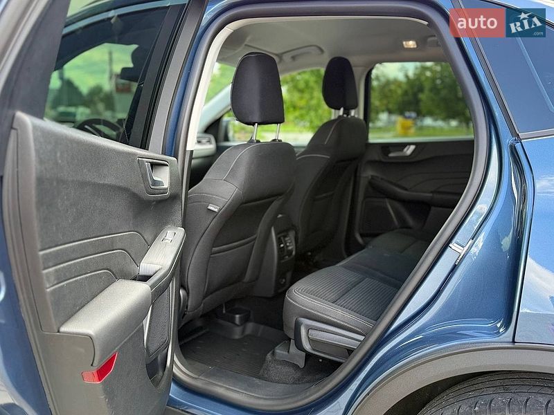 Позашляховик / Кросовер Ford Kuga 2021 в Кропивницькому