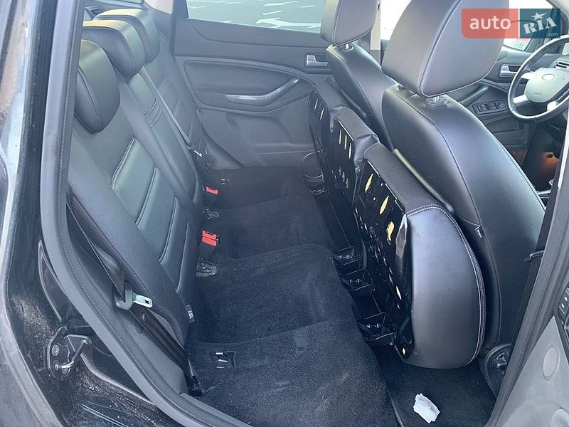 Позашляховик / Кросовер Ford Kuga 2012 в Києві