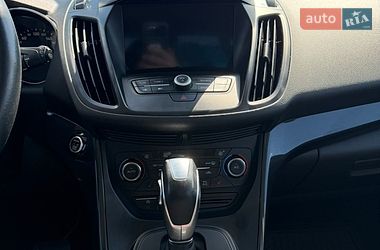 Внедорожник / Кроссовер Ford Kuga 2019 в Черкассах