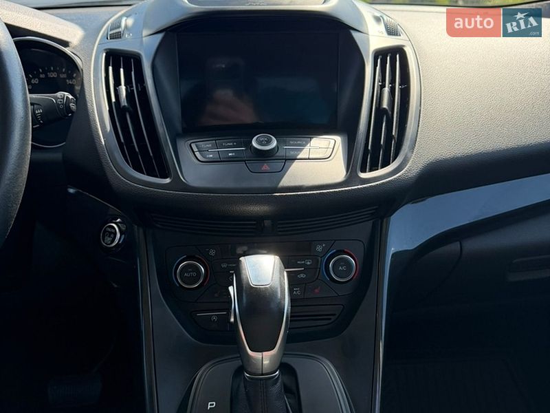 Внедорожник / Кроссовер Ford Kuga 2019 в Черкассах