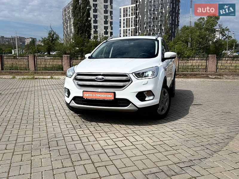Позашляховик / Кросовер Ford Kuga 2019 в Кропивницькому