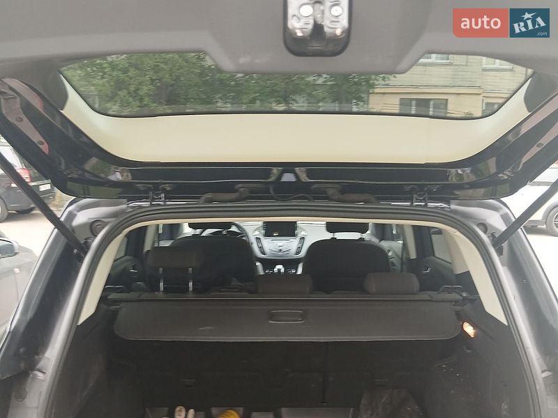 Позашляховик / Кросовер Ford Kuga 2013 в Києві