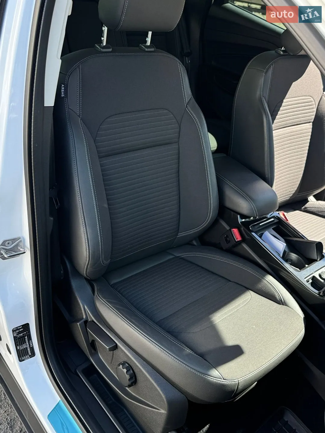 2019 Ford Kuga - мініатюра 40