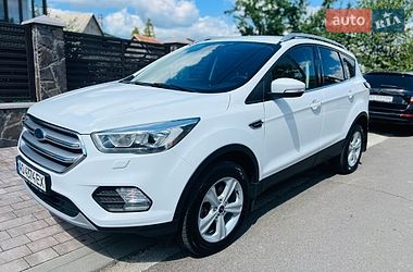 Позашляховик / Кросовер Ford Kuga 2019 в Мукачевому
