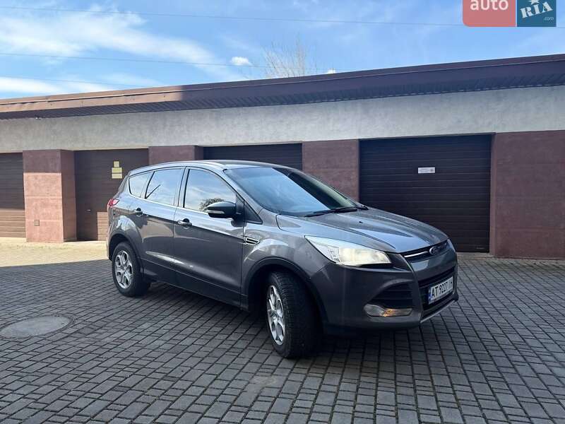 Позашляховик / Кросовер Ford Kuga 2014 в Івано-Франківську