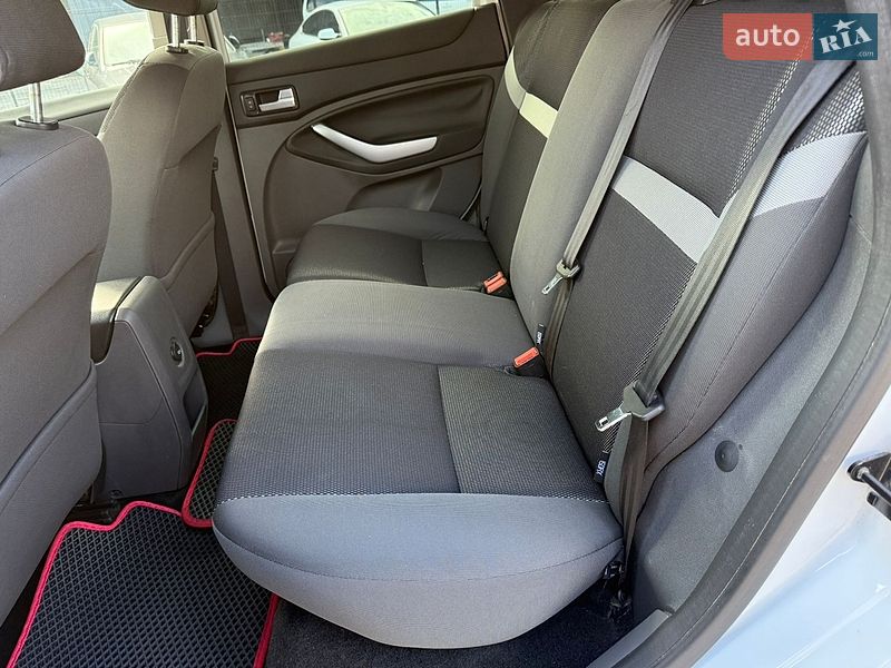 Позашляховик / Кросовер Ford Kuga 2012 в Дніпрі