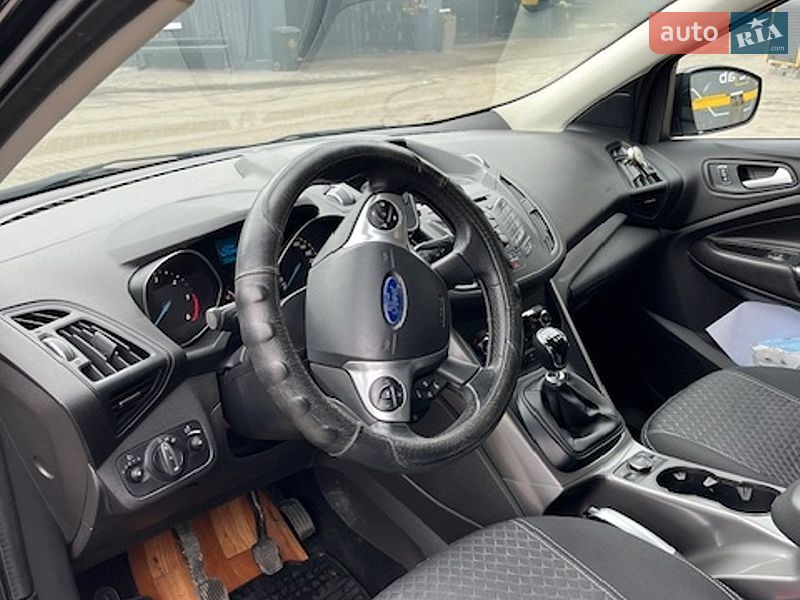 Внедорожник / Кроссовер Ford Kuga 2015 в Харькове