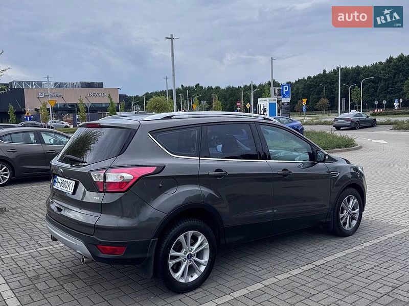 Позашляховик / Кросовер Ford Kuga 2019 в Києві