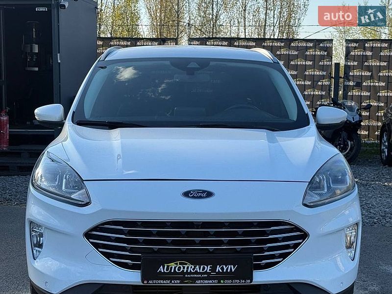 Позашляховик / Кросовер Ford Kuga 2022 в Києві
