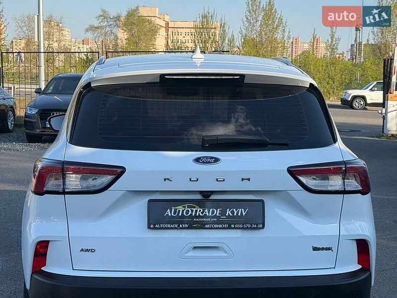 Позашляховик / Кросовер Ford Kuga 2022 в Києві