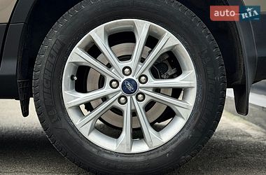Позашляховик / Кросовер Ford Kuga 2019 в Києві
