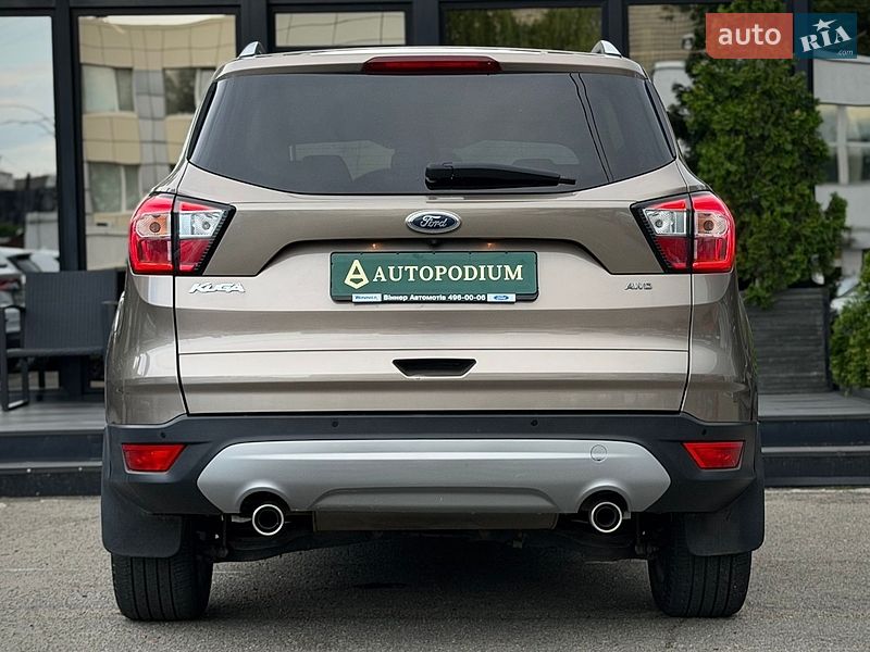 Позашляховик / Кросовер Ford Kuga 2019 в Києві