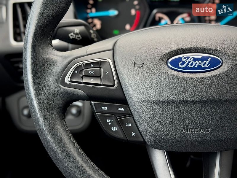 Позашляховик / Кросовер Ford Kuga 2019 в Києві