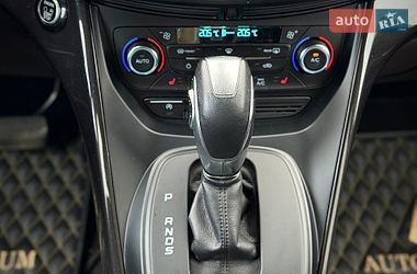 Позашляховик / Кросовер Ford Kuga 2019 в Києві