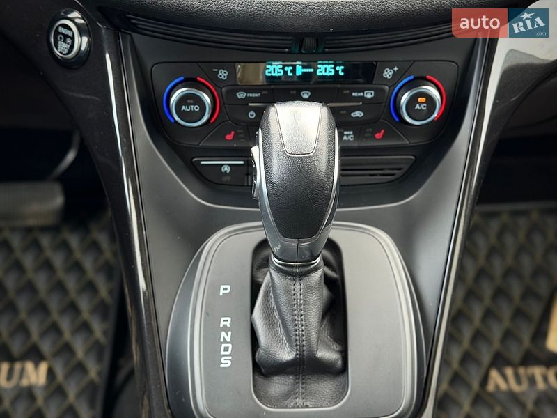 Позашляховик / Кросовер Ford Kuga 2019 в Києві