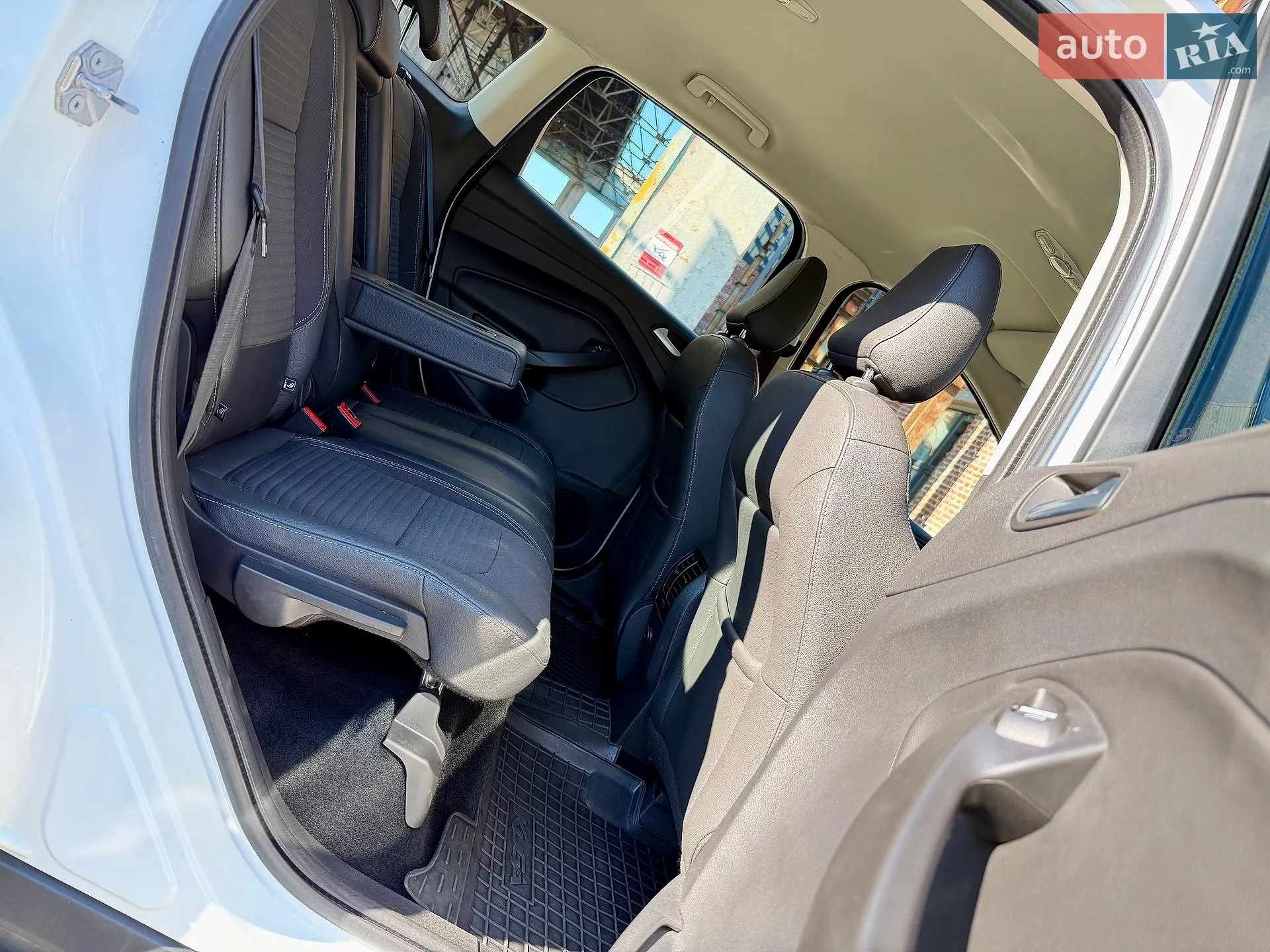 2019 Ford Kuga - мініатюра 32
