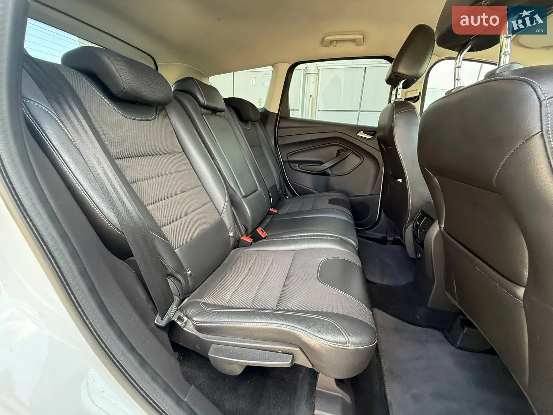 2017 Ford Kuga - мініатюра 26
