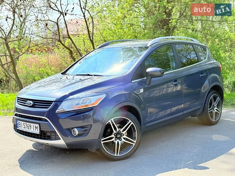 Позашляховик / Кросовер Ford Kuga 2011 в Харкові