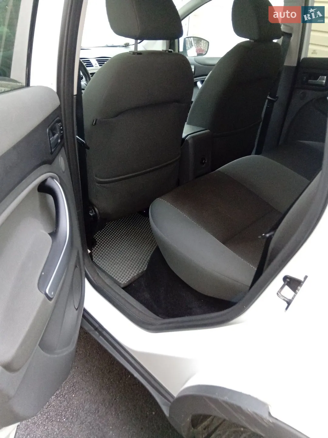 2012 Ford Kuga - мініатюра 7
