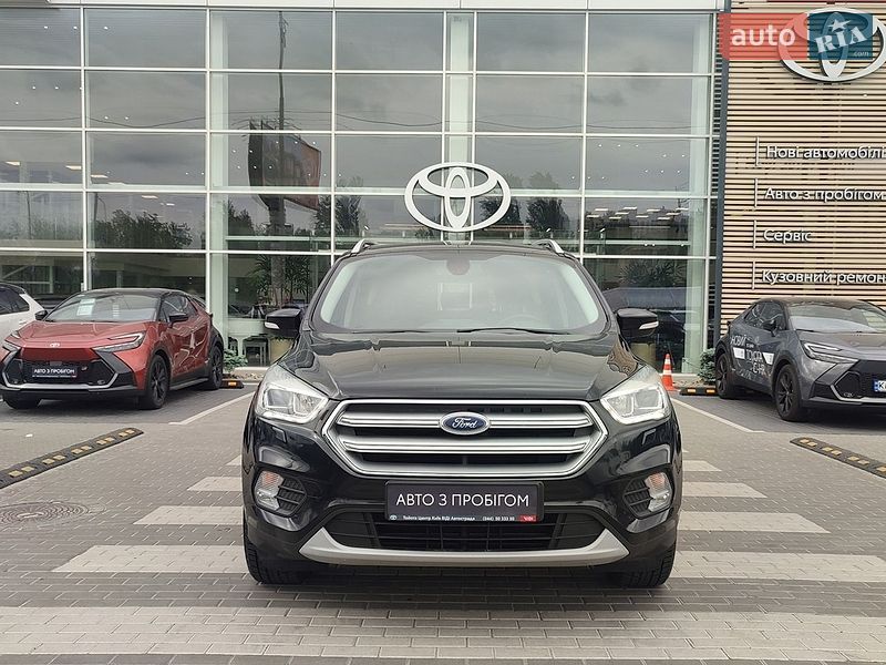 Внедорожник / Кроссовер Ford Kuga 2019 в Киеве