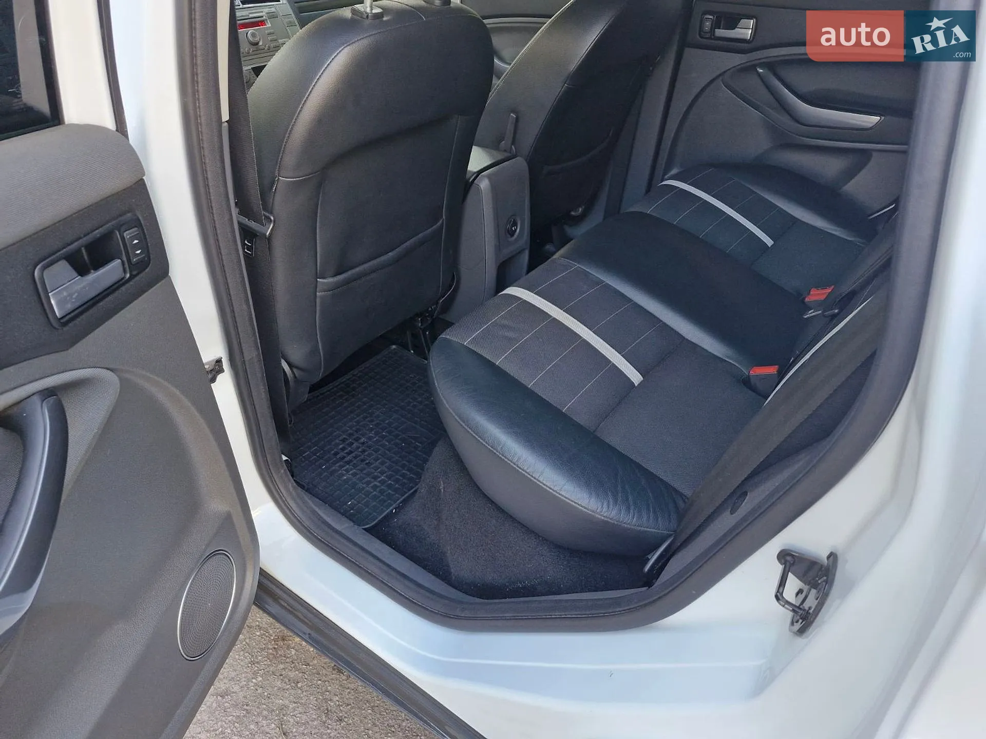 2010 Ford Kuga - мініатюра 12