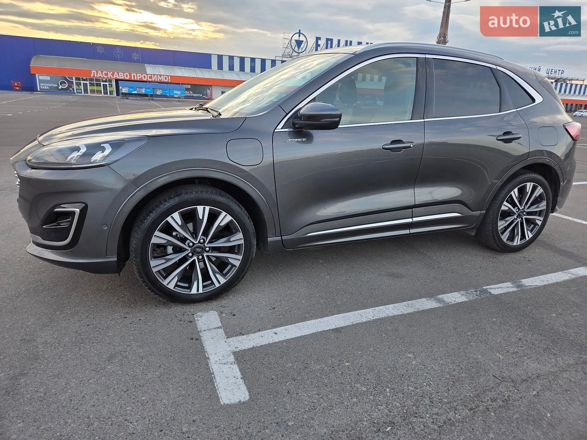 2022 Ford Kuga - мініатюра 2