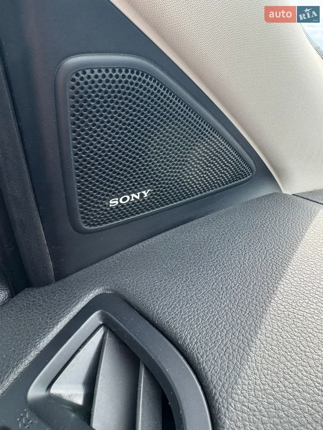2019 Ford Kuga - мініатюра 18