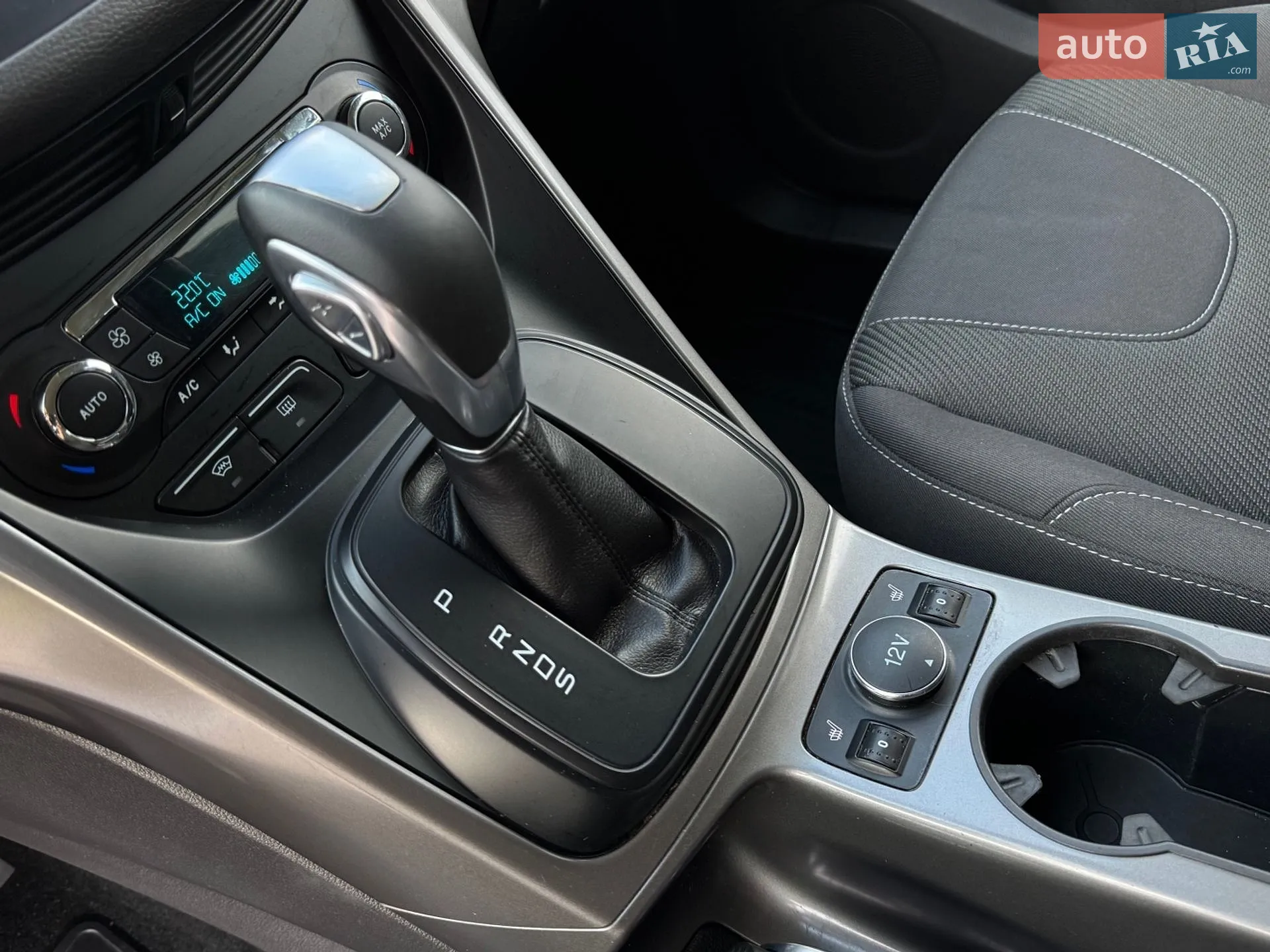 2015 Ford Kuga - мініатюра 29