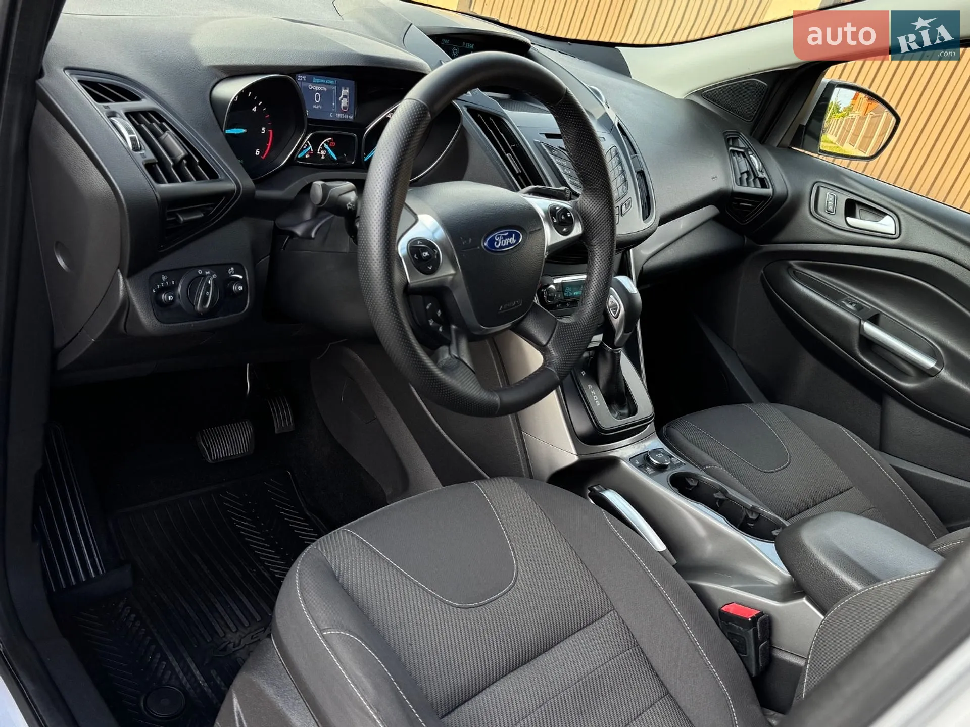 2015 Ford Kuga - мініатюра 31
