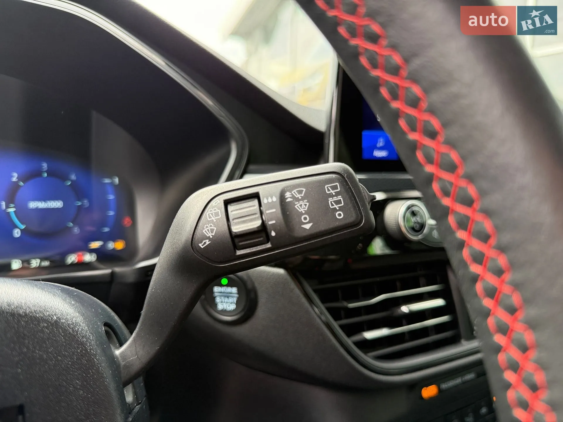 2020 Ford Kuga - мініатюра 27