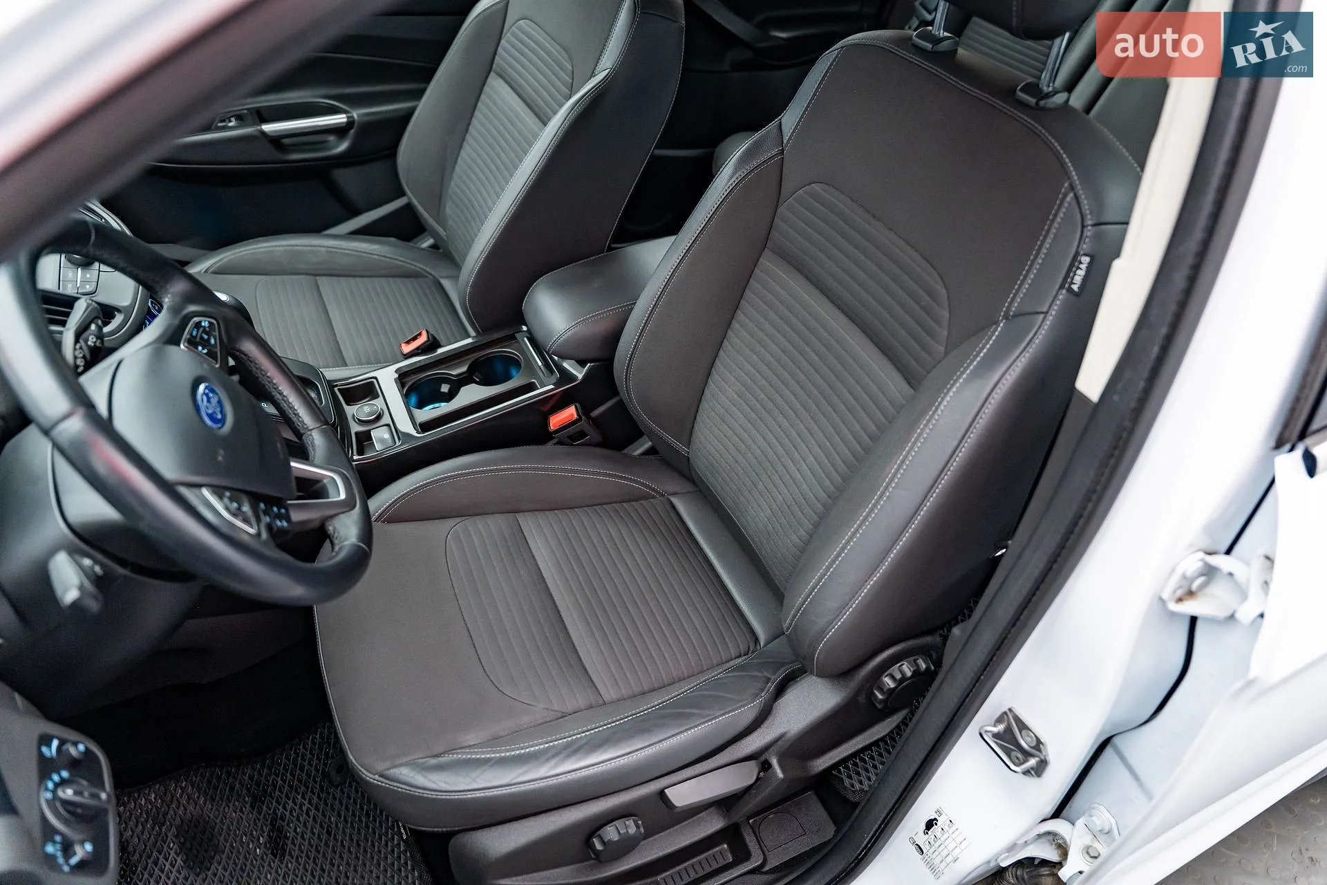 2019 Ford Kuga - мініатюра 9