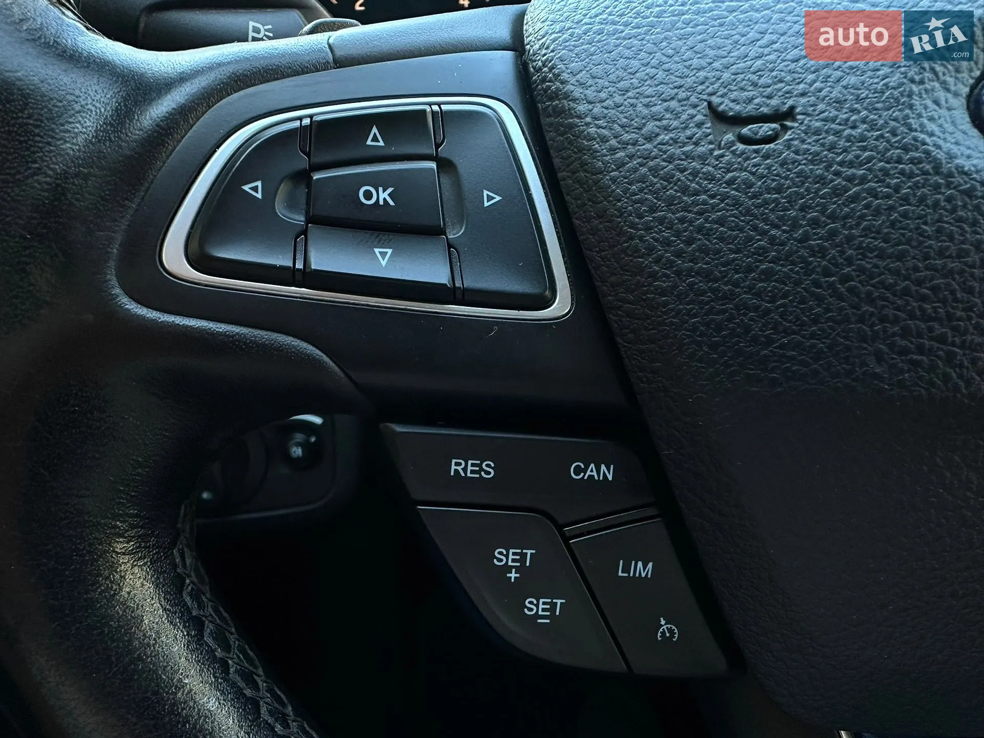 2017 Ford Kuga - мініатюра 28