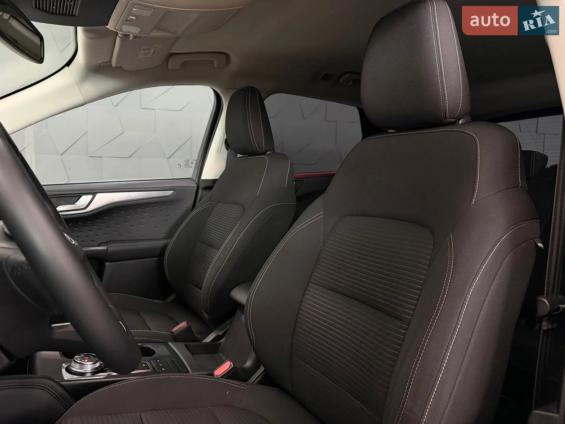2020 Ford Kuga - мініатюра 35