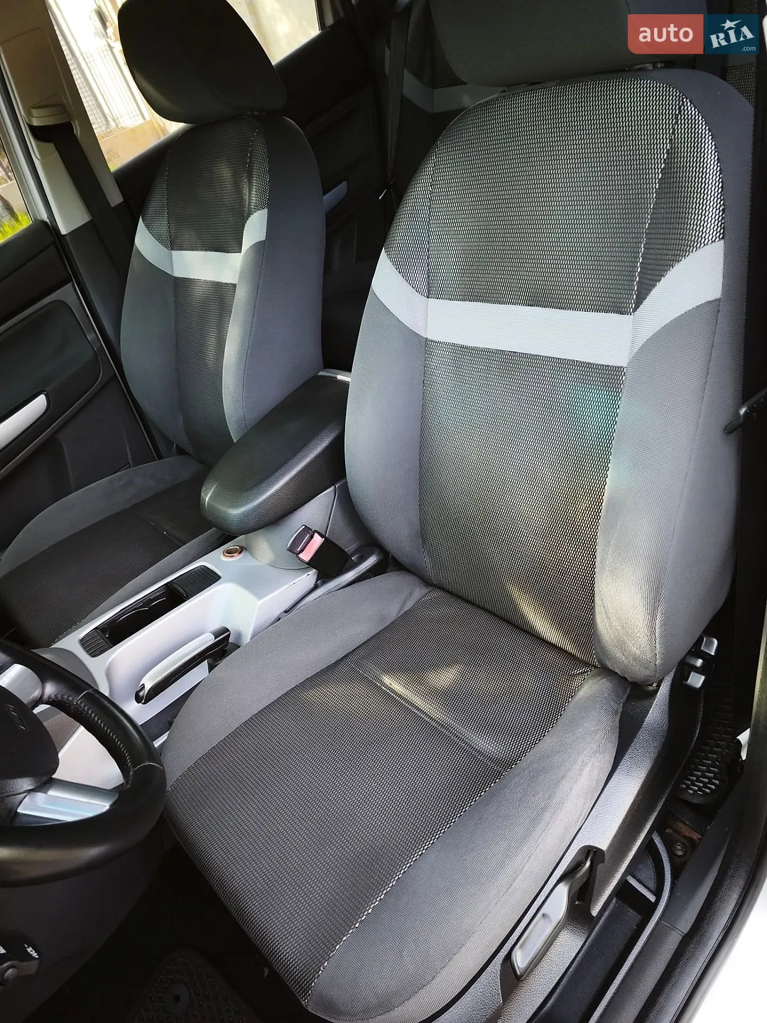 2010 Ford Kuga - мініатюра 18