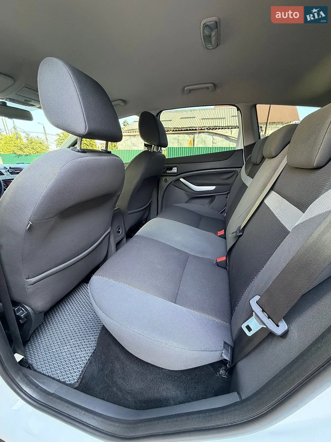 2010 Ford Kuga - мініатюра 14
