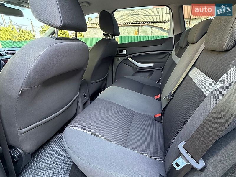 Внедорожник / Кроссовер Ford Kuga 2010 в Умани