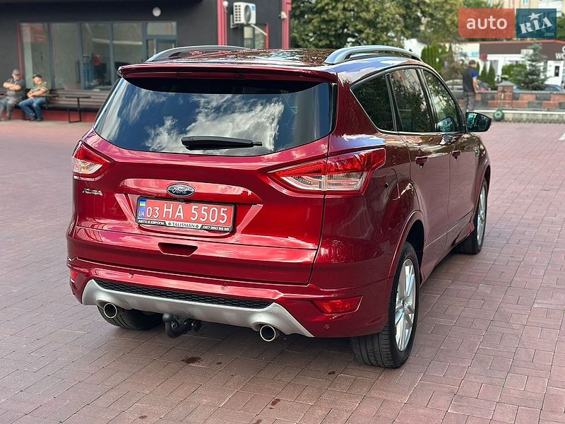 Внедорожник / Кроссовер Ford Kuga 2015 в Ровно