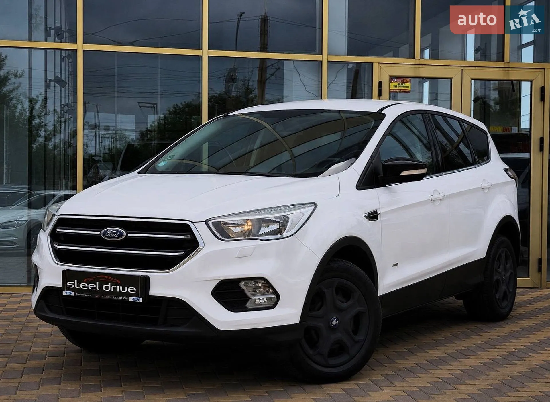 2017 Ford Kuga - фото 1