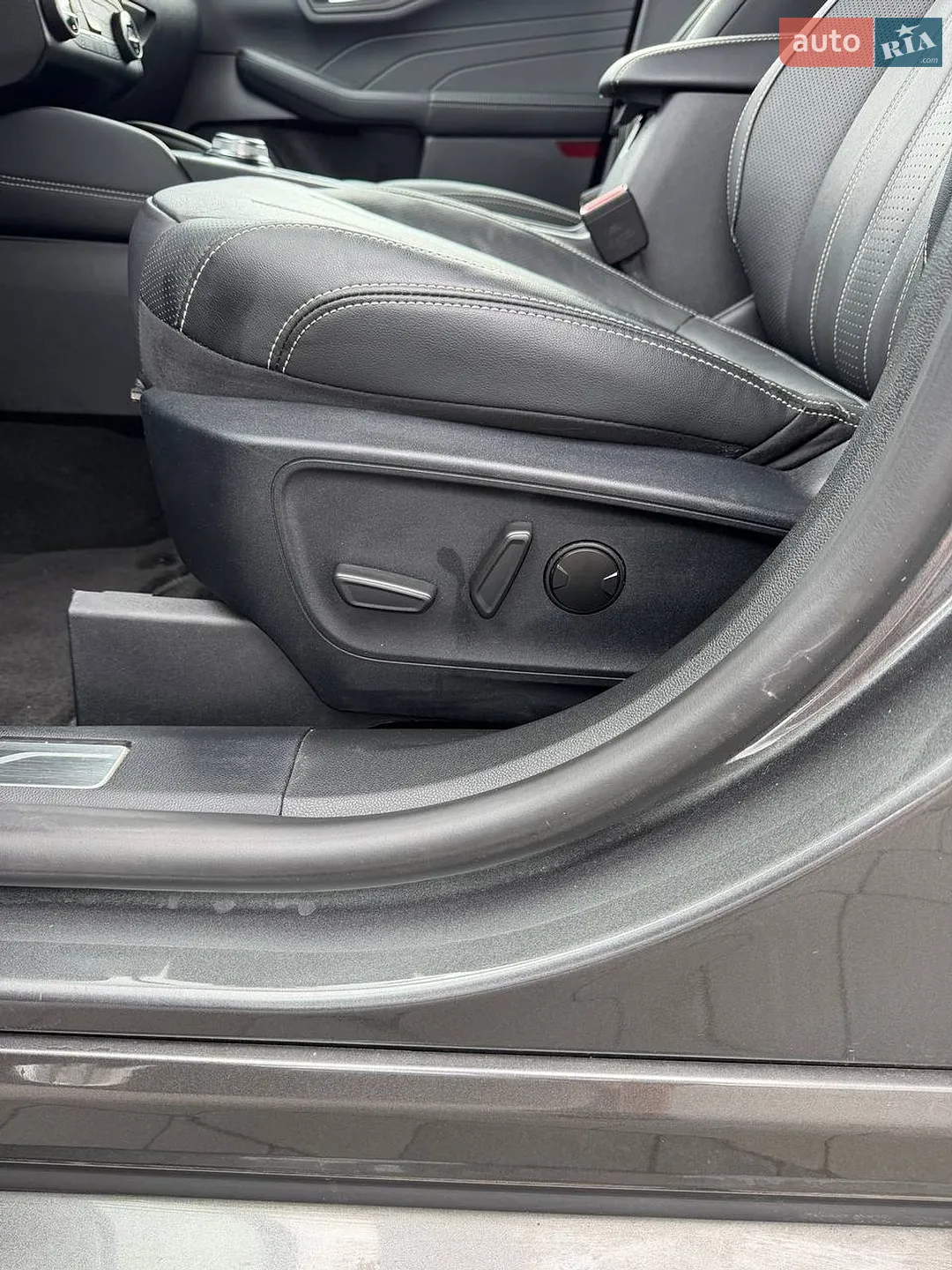 2021 Ford Kuga - мініатюра 16