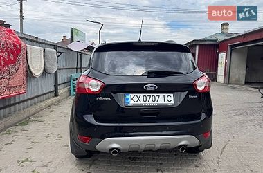 Позашляховик / Кросовер Ford Kuga 2012 в Винниках
