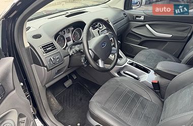 Позашляховик / Кросовер Ford Kuga 2012 в Винниках