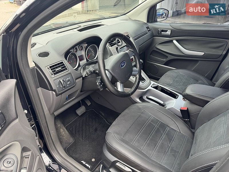 Позашляховик / Кросовер Ford Kuga 2012 в Винниках