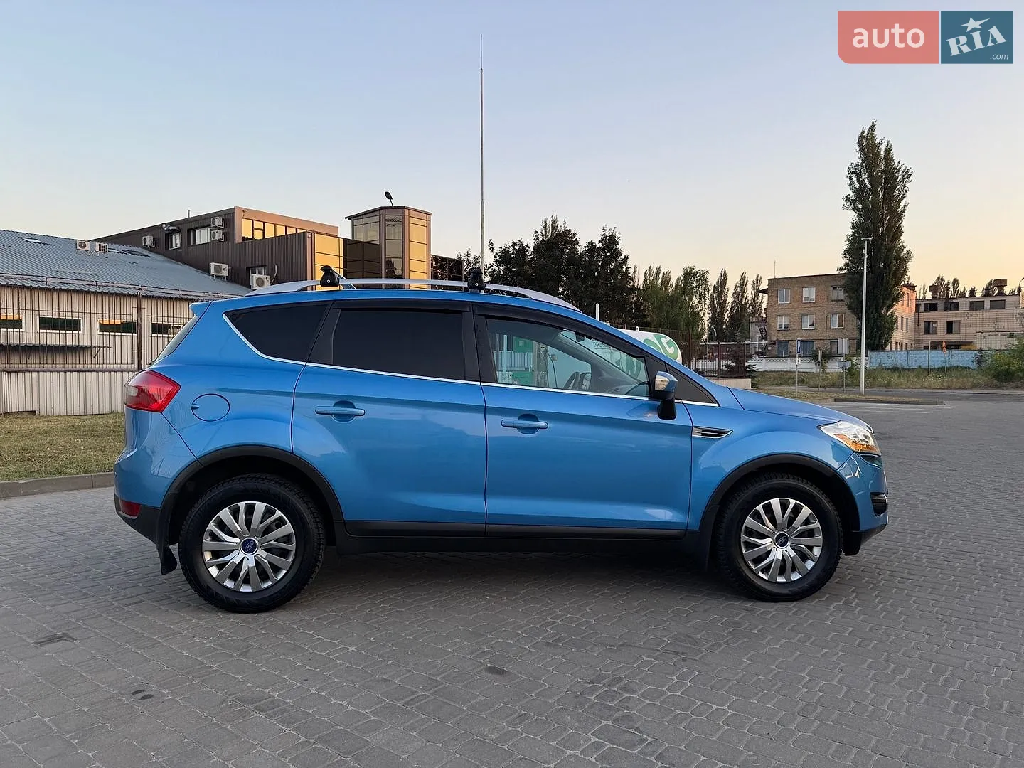 2010 Ford Kuga - мініатюра 3