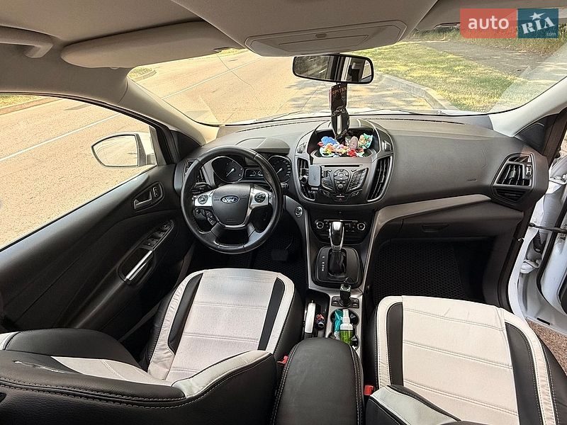 Позашляховик / Кросовер Ford Kuga 2013 в Умані