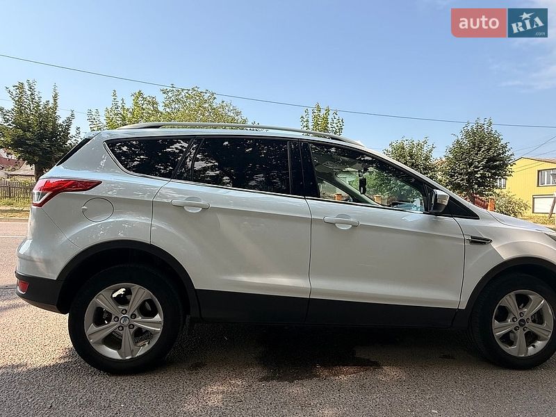 Позашляховик / Кросовер Ford Kuga 2013 в Умані