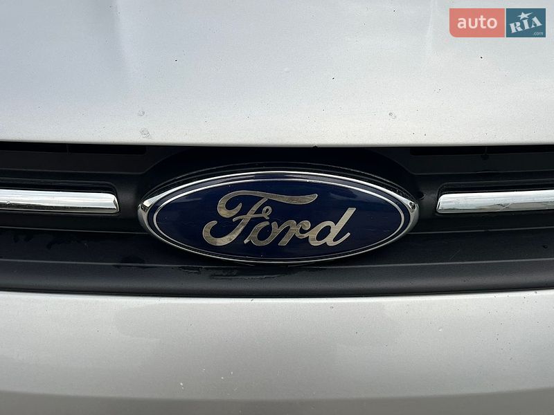 Позашляховик / Кросовер Ford Kuga 2013 в Старокостянтинові