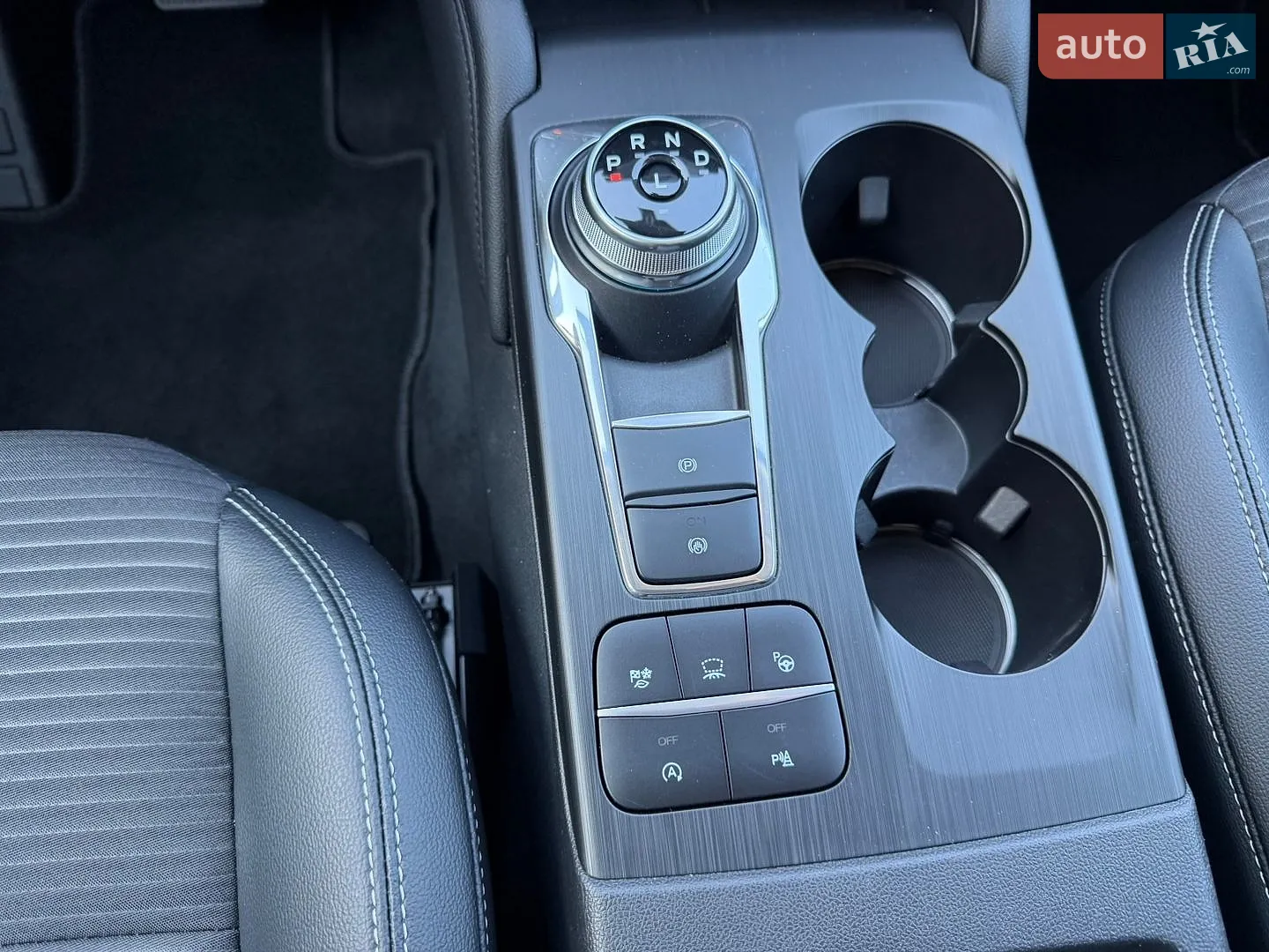 2022 Ford Kuga - мініатюра 24